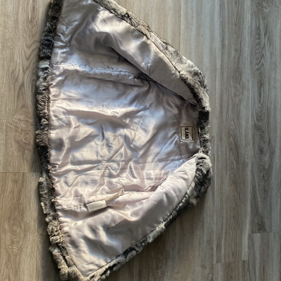 Fur coat - Picture 3 of 6